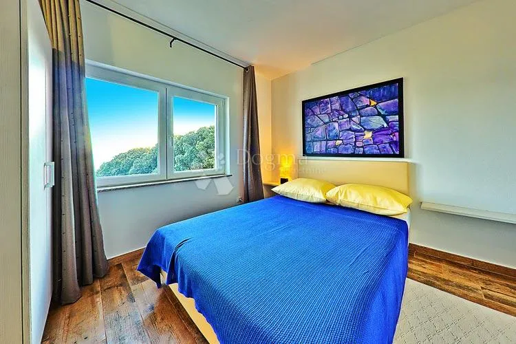 predivna villa blizu mora - slika 18