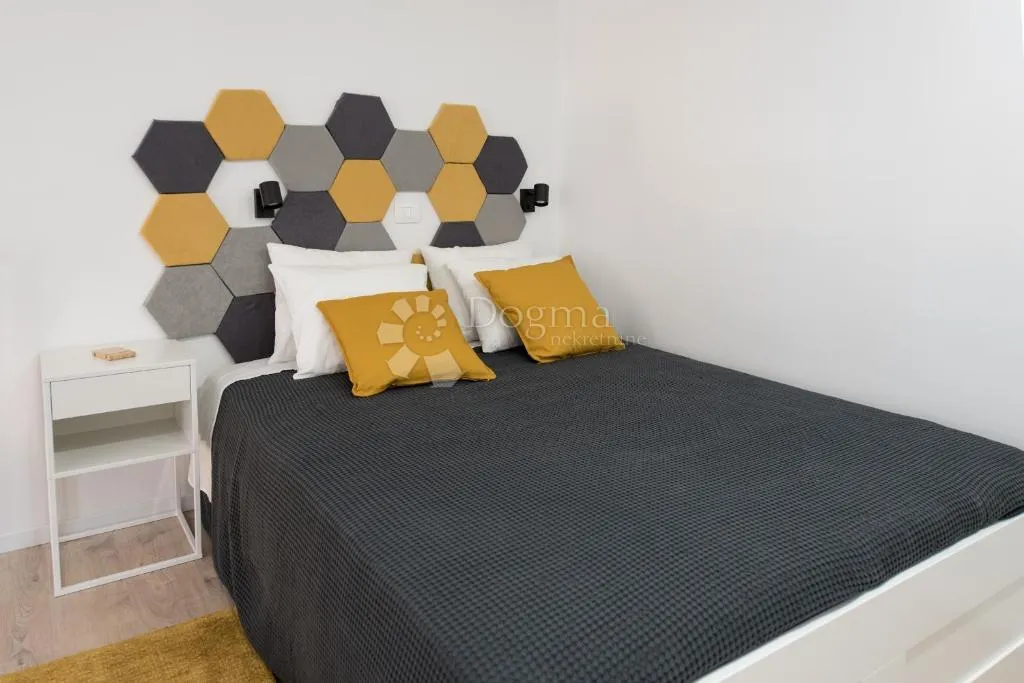 6 apartmana s bazenom u centru pule - slika 32