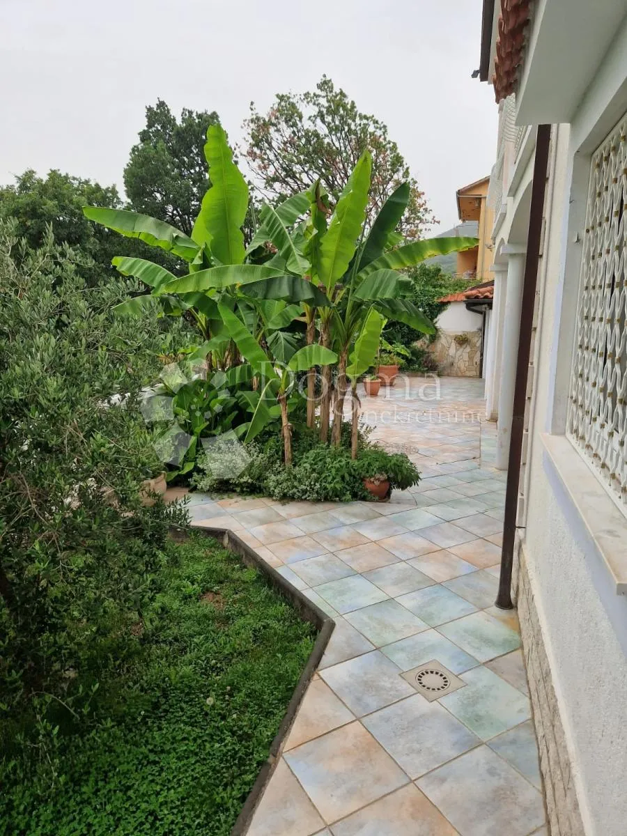 atraktivna villa sa pogledom na more - slika 8