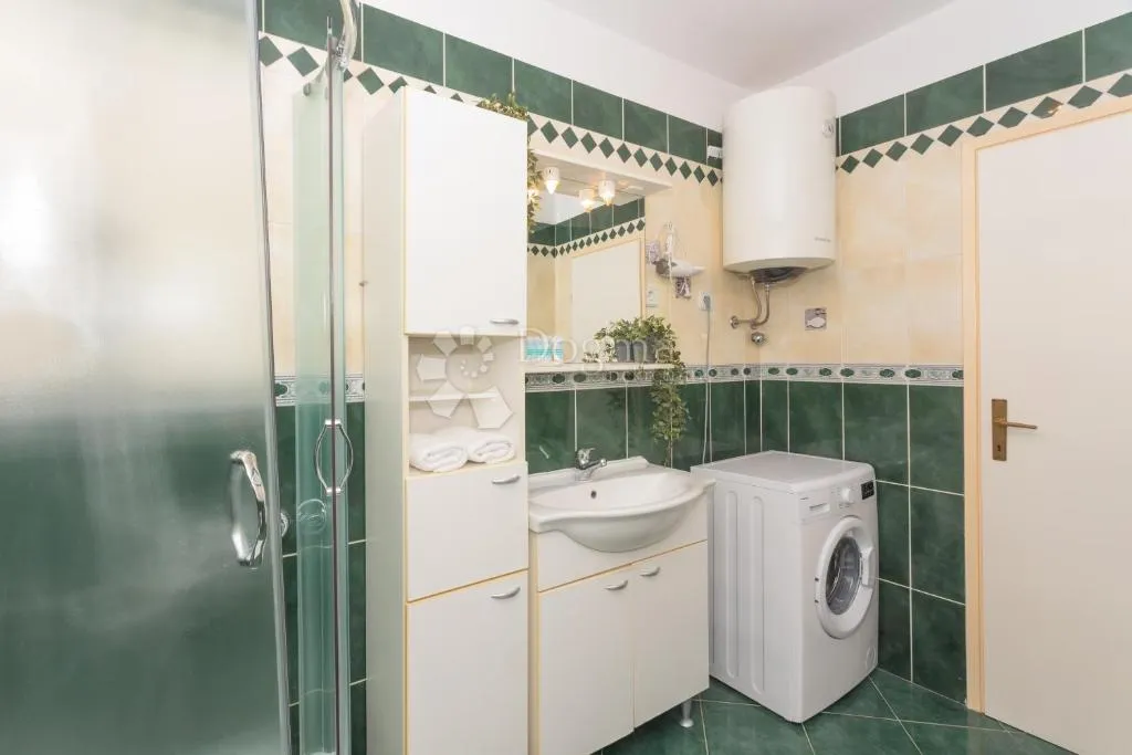 šibenik-penthouse s pogledom na more - slika 23