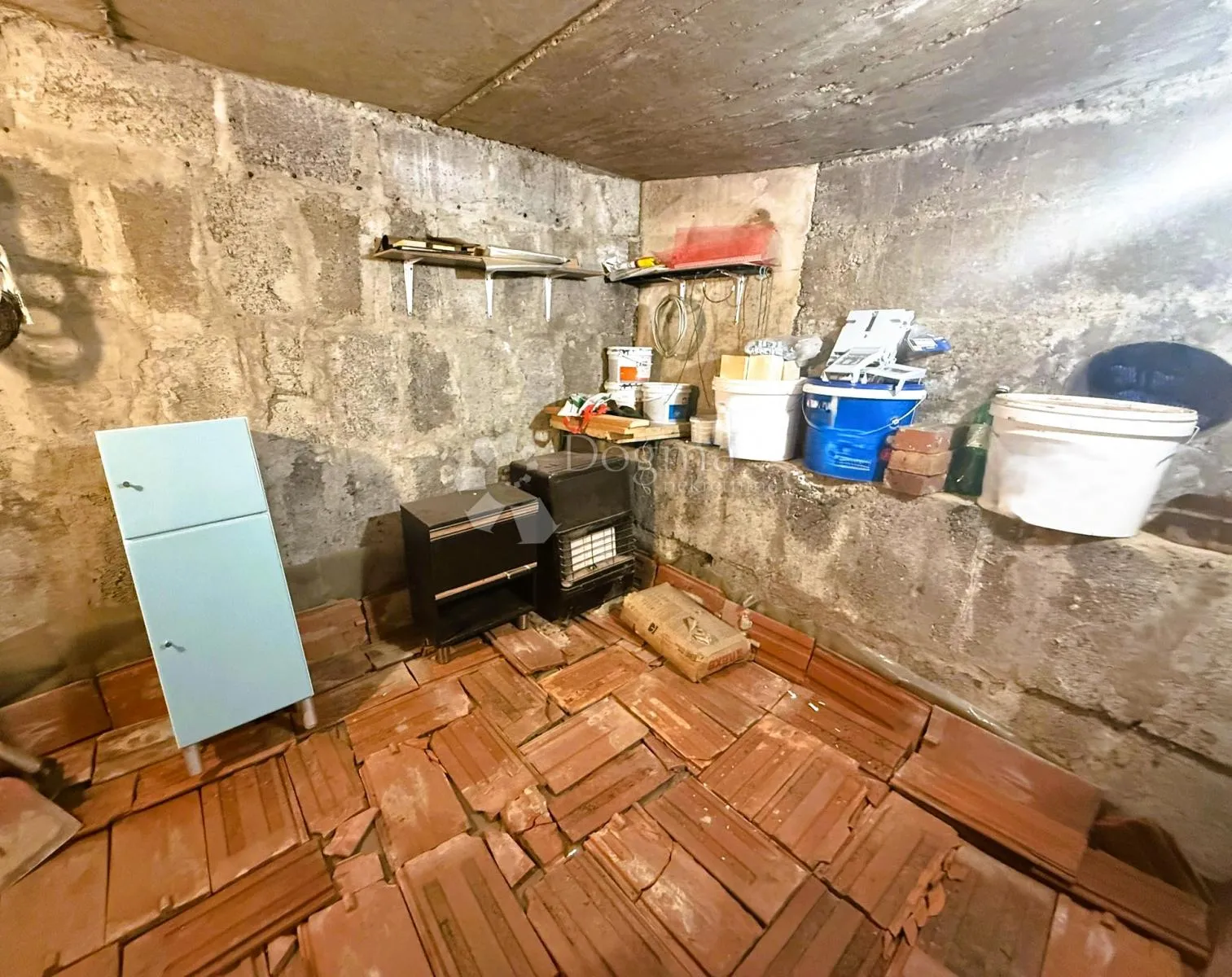 renovirana kuća s mogućnošću odvajanja u dvije jedinice - slika 9