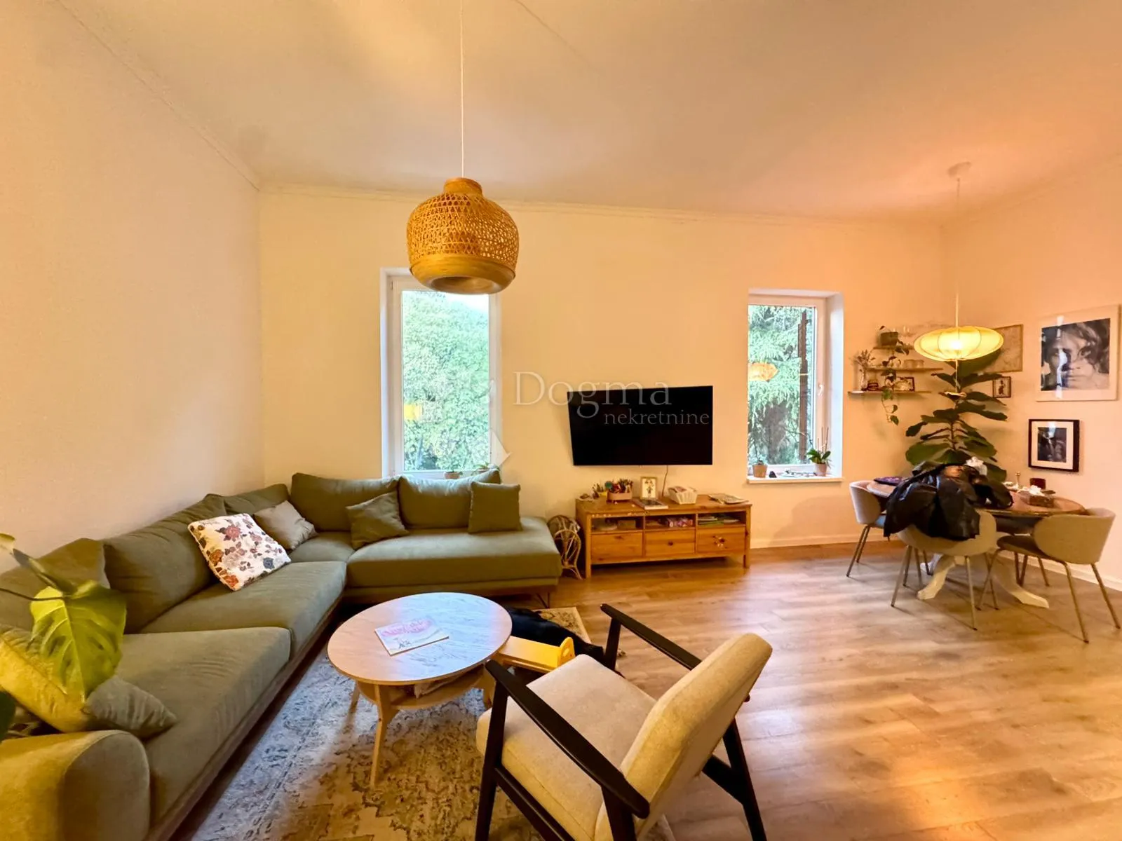 renovirani austrougraski stan, top lokacija - 81,14m2 - slika 6