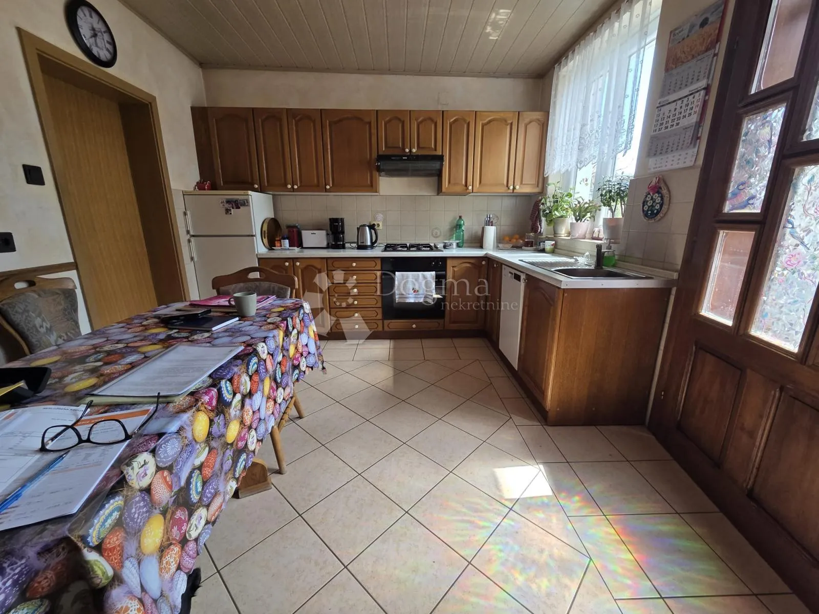 beli manastir – kuća s pogledom, 2 garaže - slika 15
