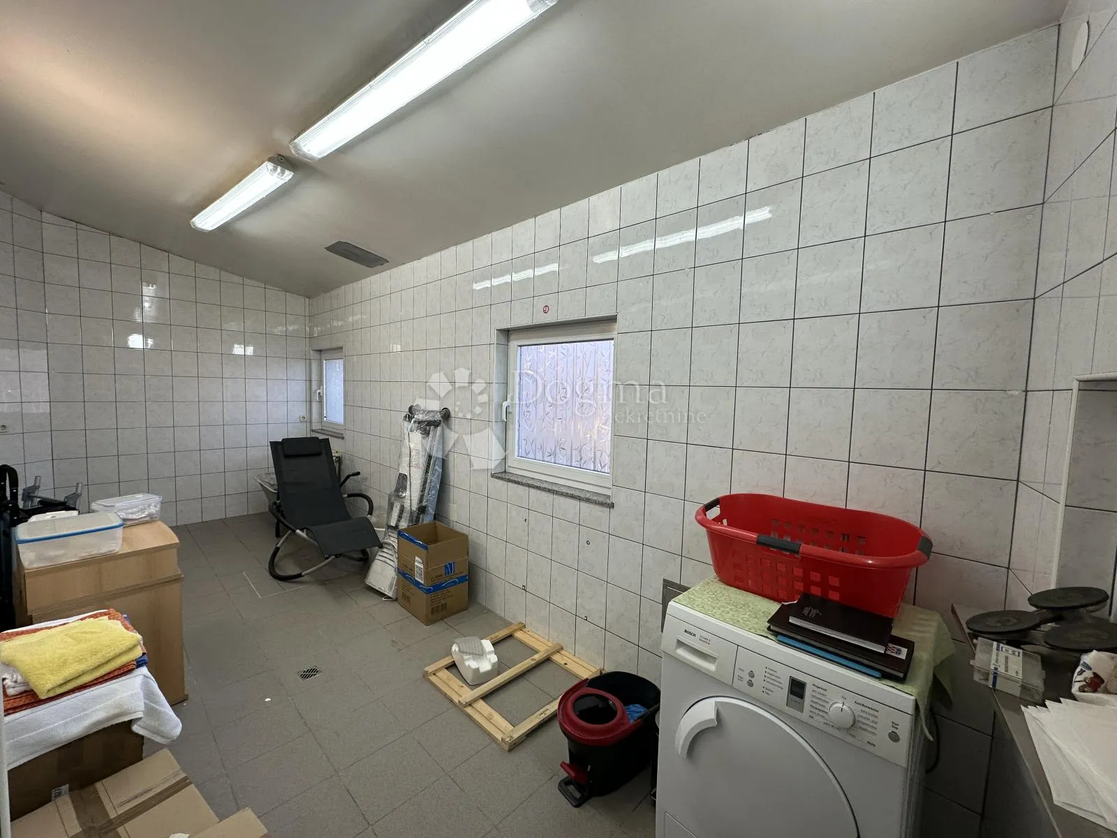 savršen poslovni prostor za urede u centru grada - slika 15