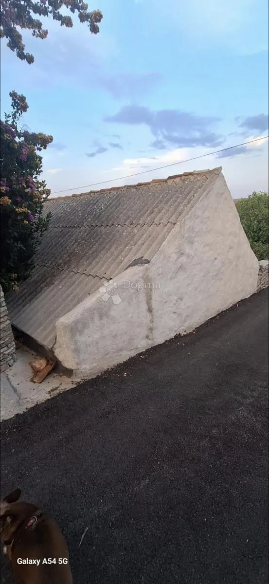 kučica i zemljište u mircima - slika 5