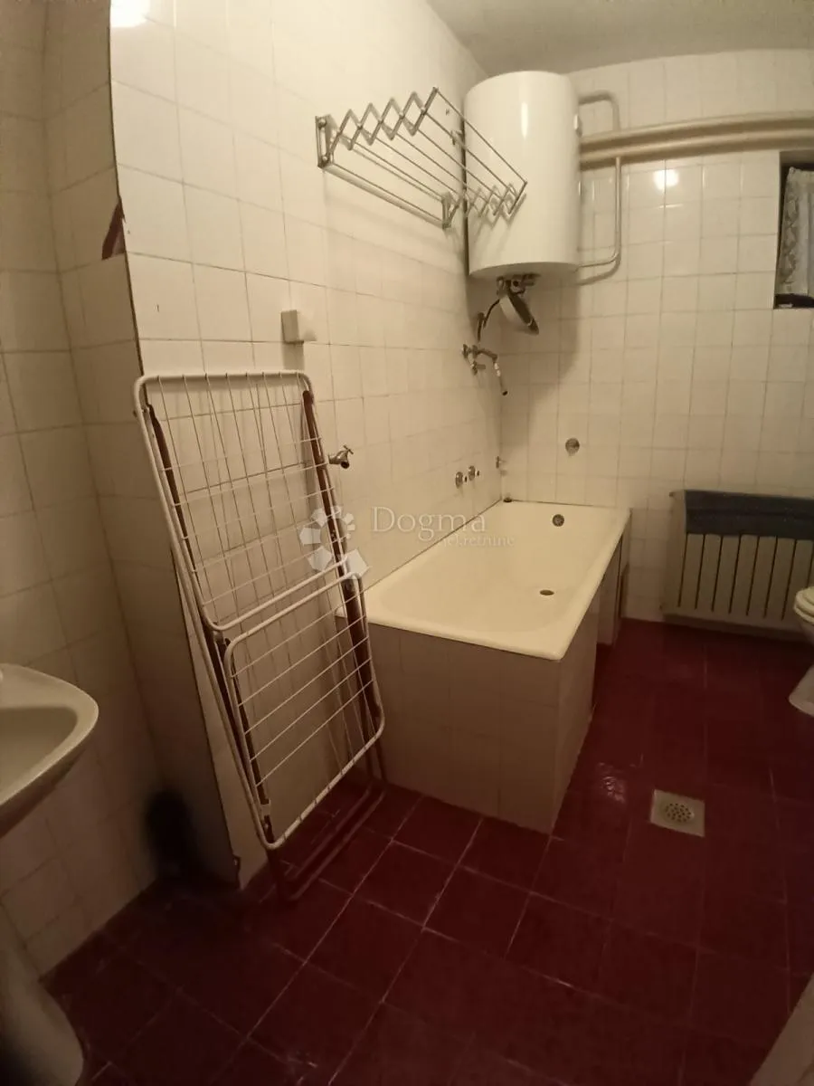 prostrana katnica u belom manastiru – spremna za život! - slika 27