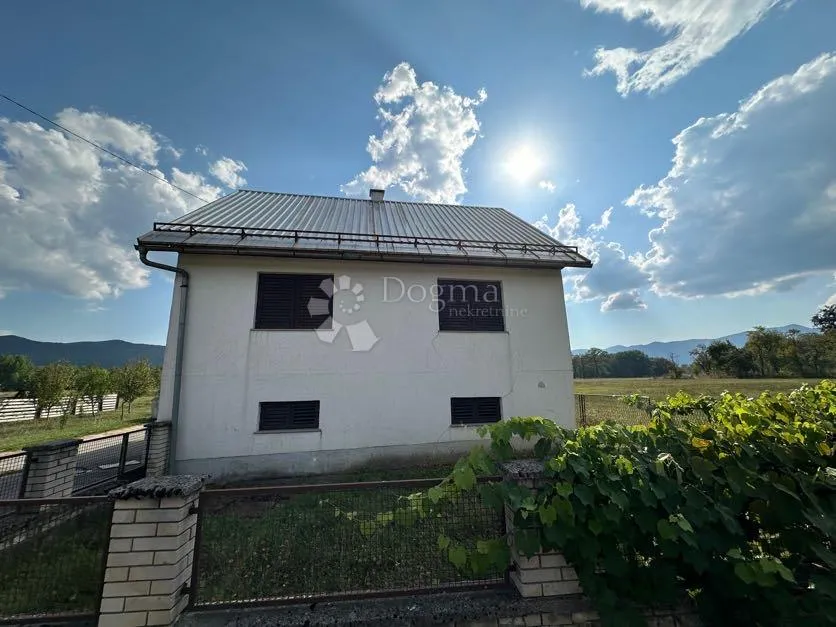 gospodarsko imanje, kuća sa pomoćnim objektima, pazarišta - slika 2
