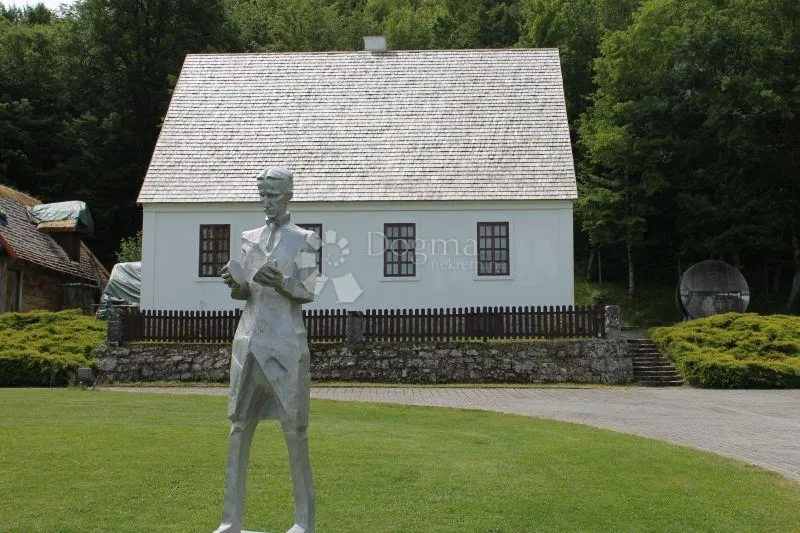gospić-smiljan prodaje se atraktivno građevinsko zemljište od 15640 m2 - slika 6