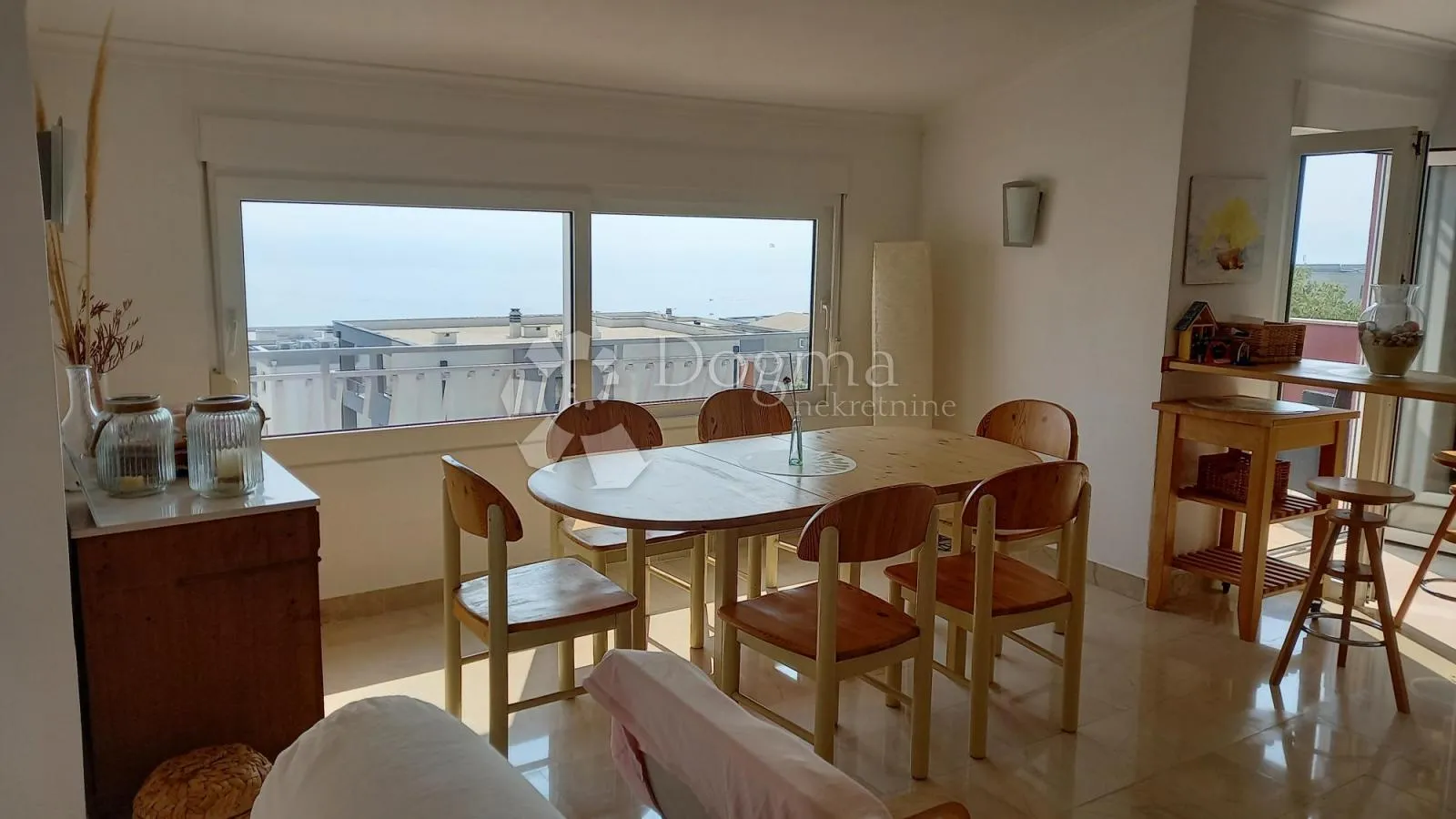 apartmanska kuća sa velikom okućnicom - slika 12