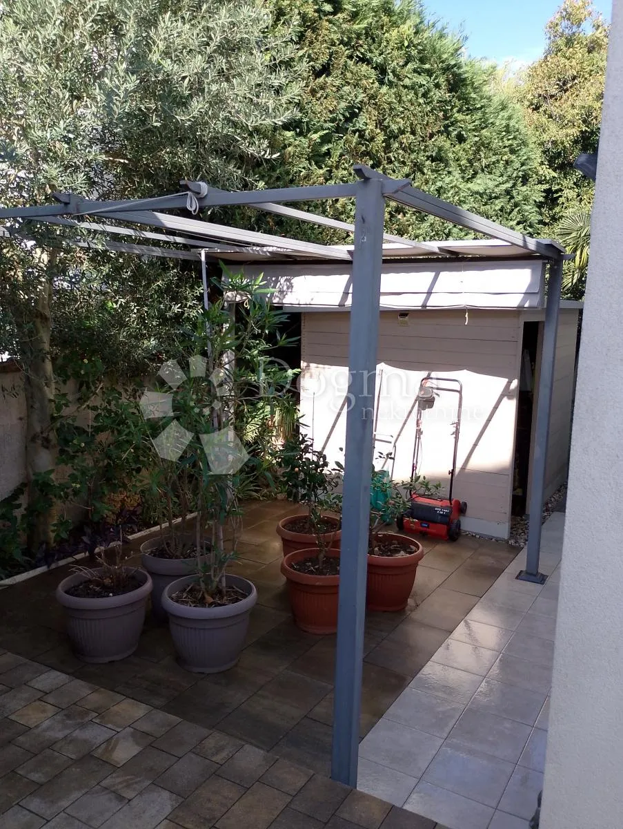 moderna kuća, 3 stambene jedinice, borik - zadar - slika 32