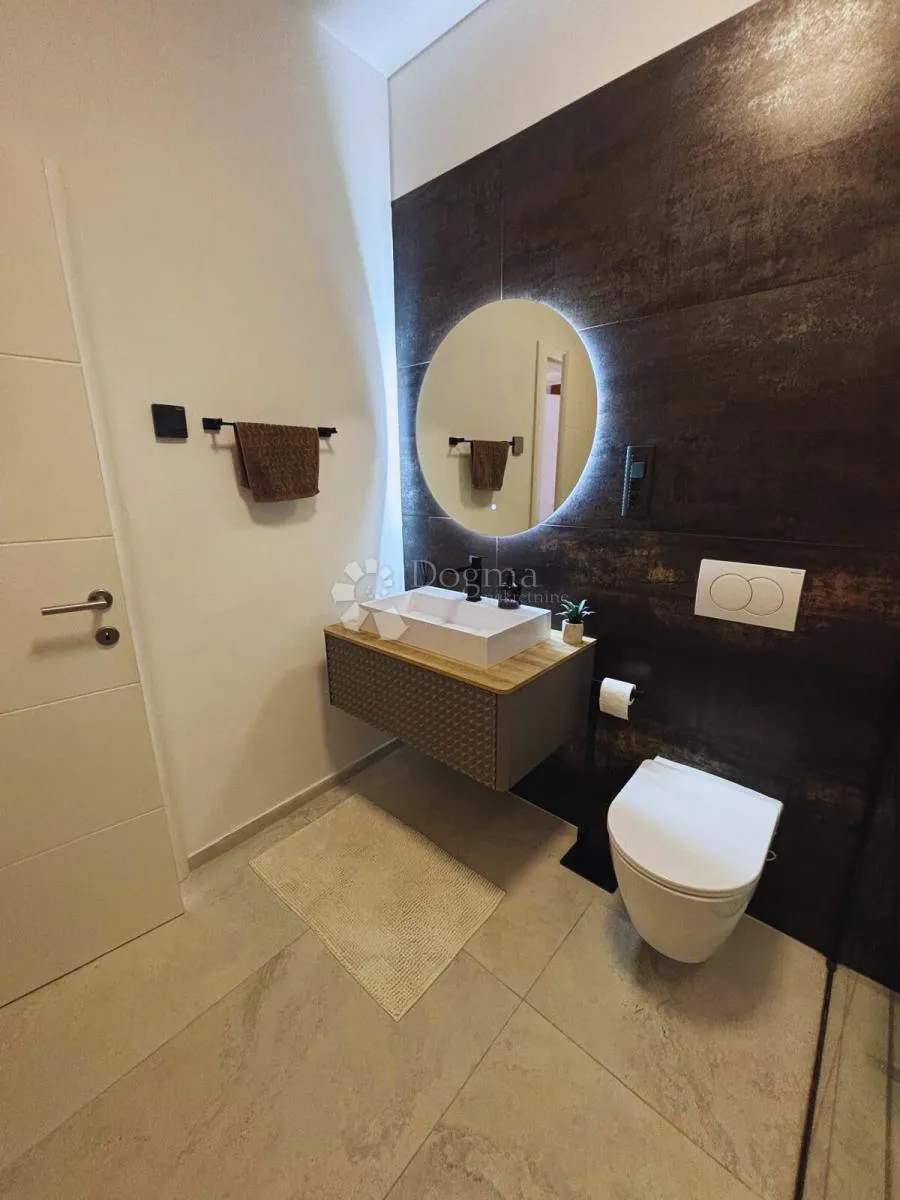investicijska prilika u žnjanu – 119 m², 2 stana u jednom, 2 parkinga - slika 18