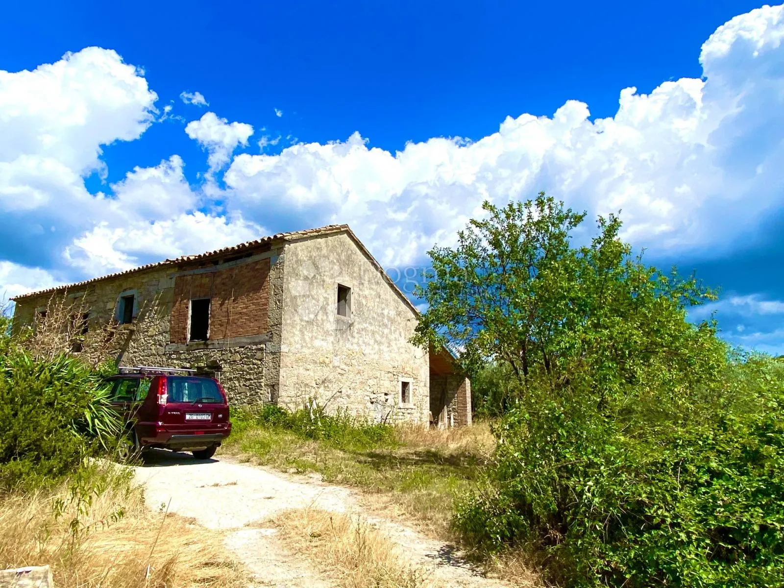 jedinstveno imanje s prekrasnim pogledom u istri - slika 20