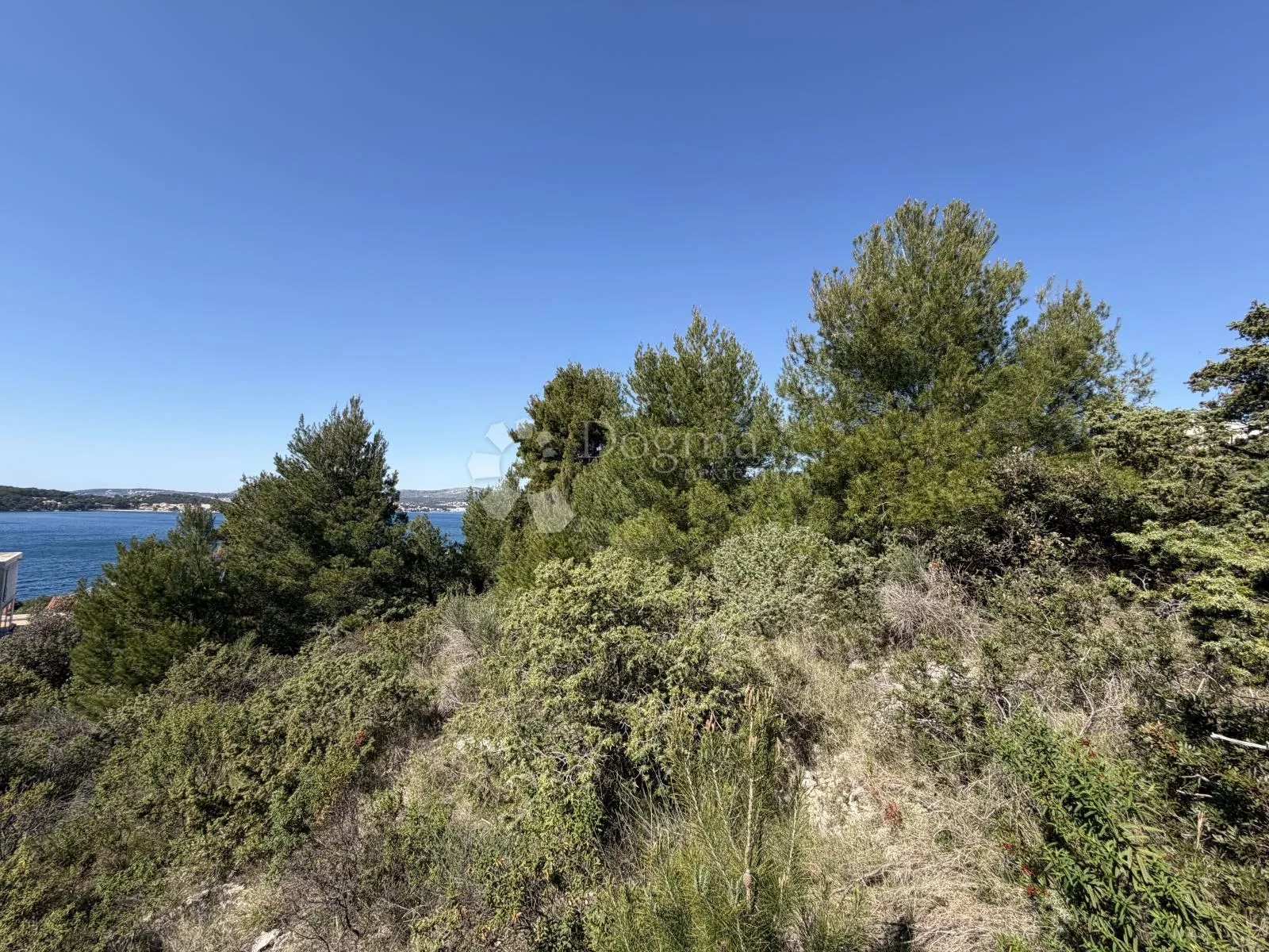 za investitore!! ražanj, atraktivno građevinsko zemljište s panoramskim pogledom, svega 150m od mora!!! - slika 2