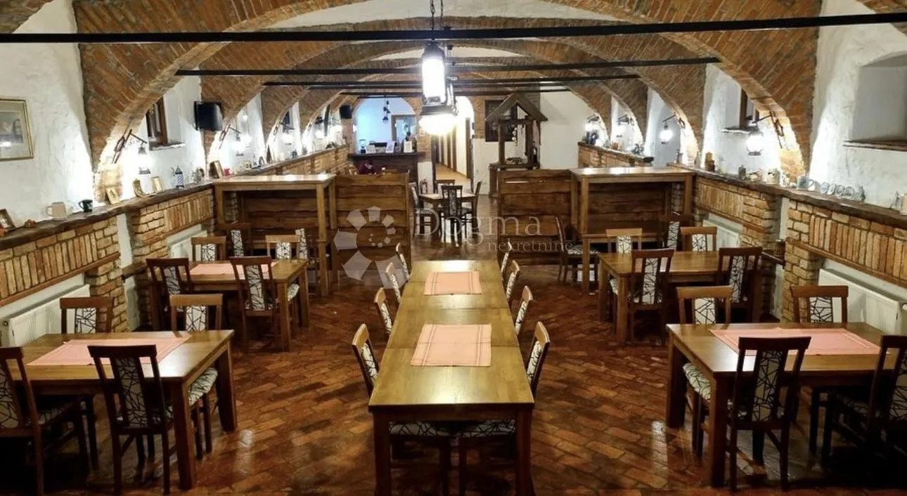 prodaja poslovne zgrade-hotel-restoran - slika 7