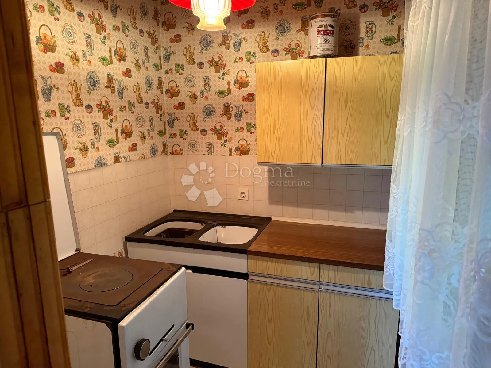 vikend kuća u prirodi - slika 10