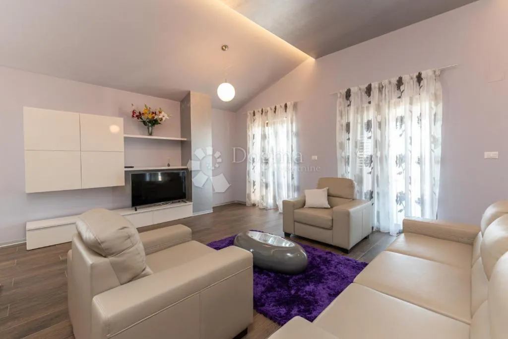 penthouse 200 metara od mora s pogledom - slika 5