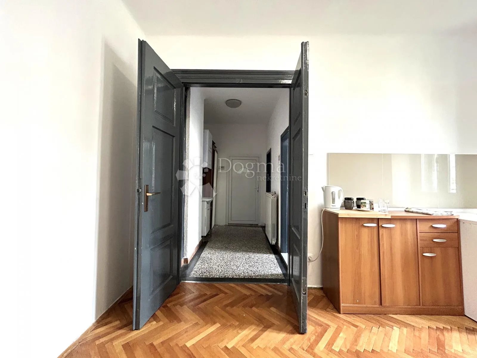 zamet 63 m² južni stan s velikim potencijalom - slika 4