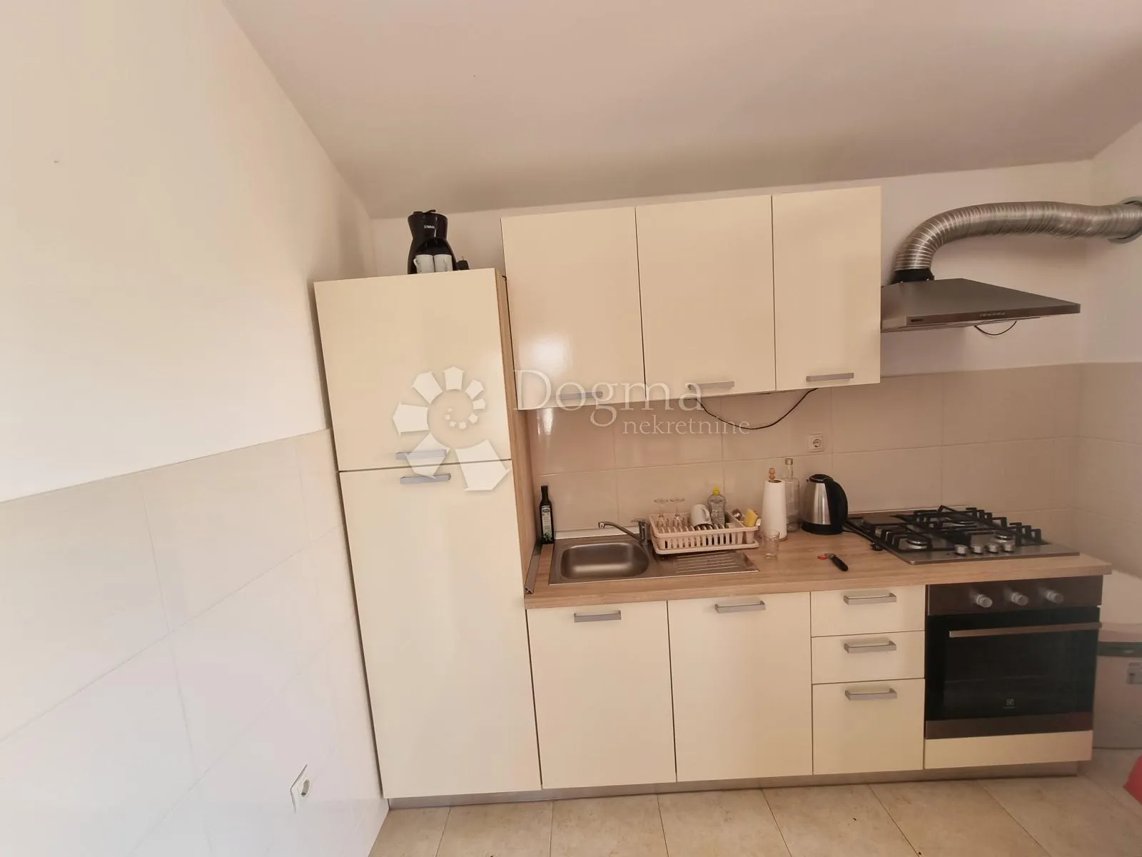 kamena villa na osami sa božanstvenim pogledom!!! - slika 17