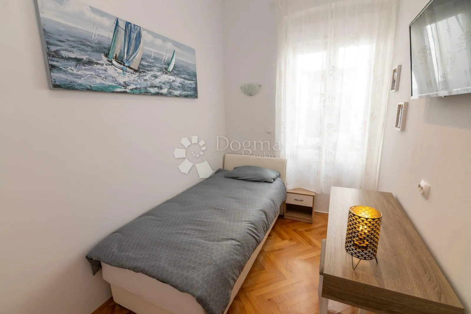 odličan stan za najam u strogom centru - slika 10