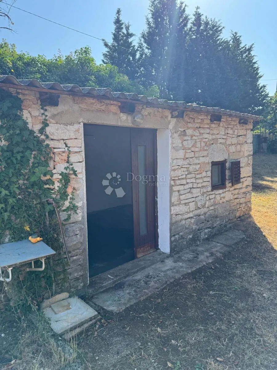građevinsko zemljište peroj, 1336m2 - slika 2