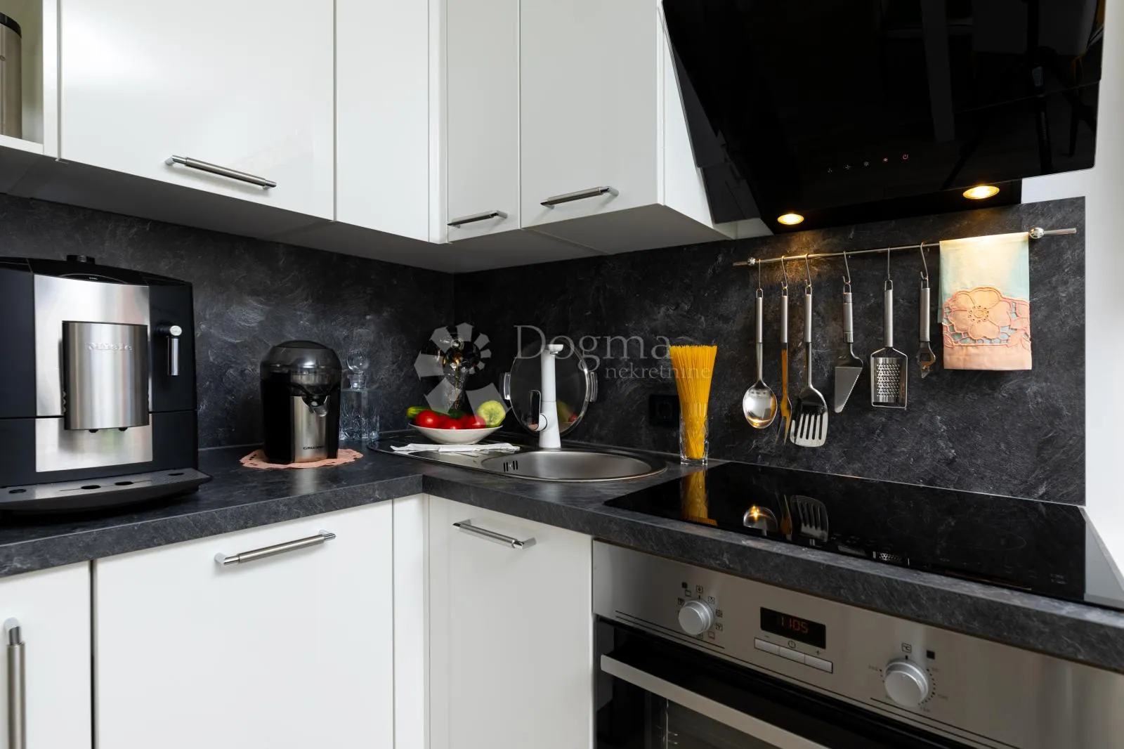 super apartman blizu čižića - slika 9