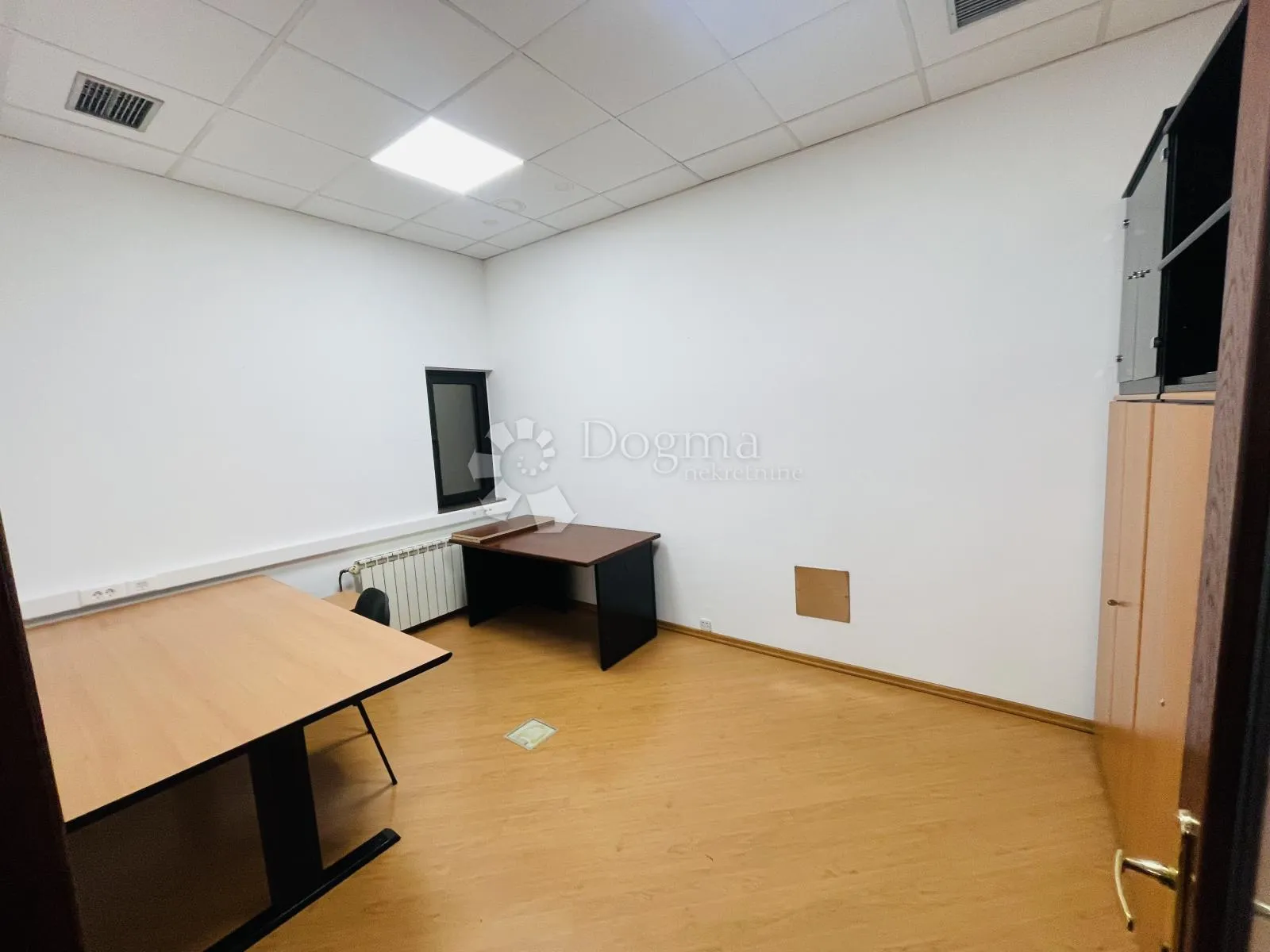 poslovni prostor 115m2 - trnje, najam - slika 3