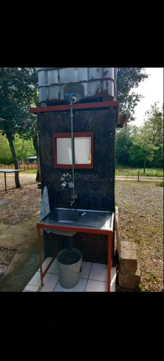 dvije manje kuce okolica kavrana - slika 17