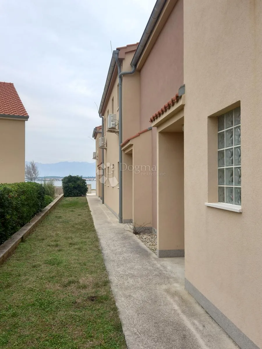 apartman nin-prvi red do mora - slika 12