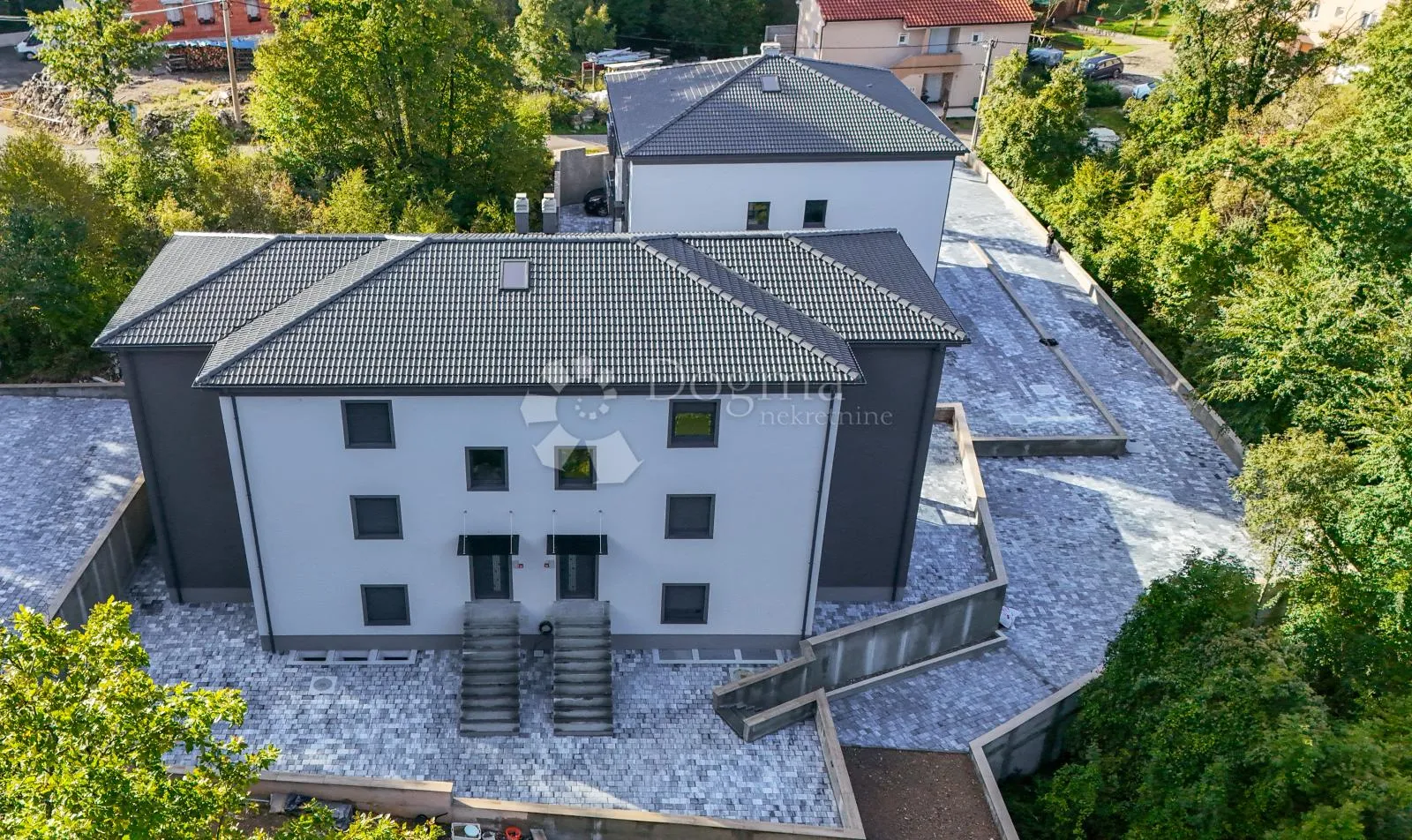 izuzetno kvalitetna novogradnja u blizini centra matulja - slika 2