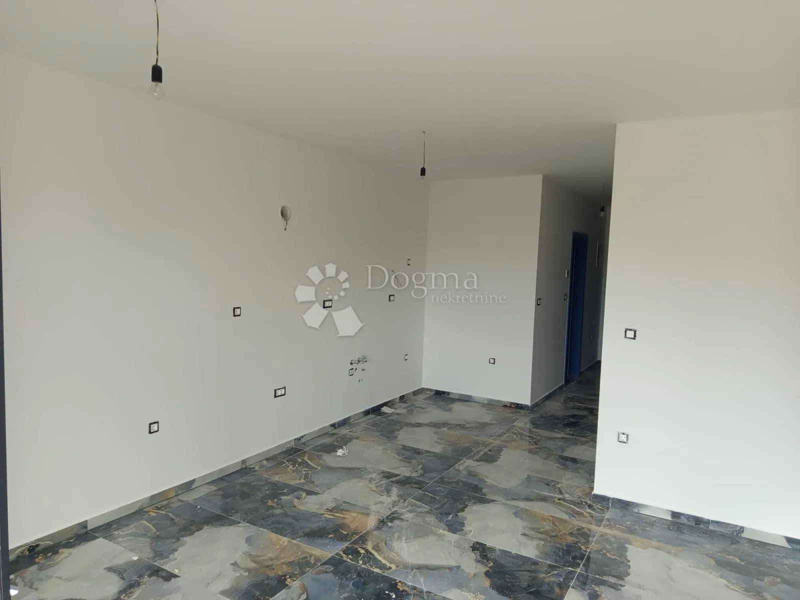 stan mukalba 75 m2 - 600 m od mora - slika 6
