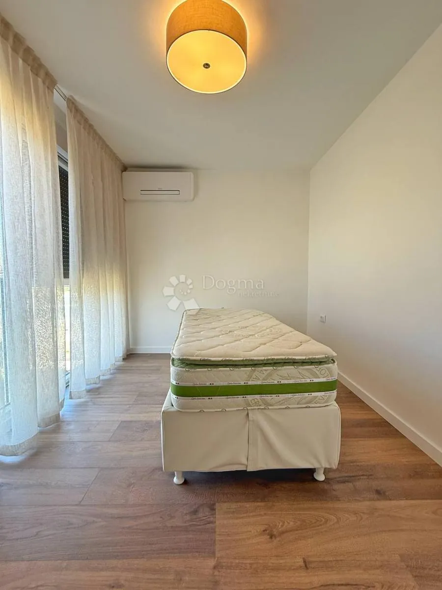 poreč, luksuzna oaza 80 metara od mora - slika 21
