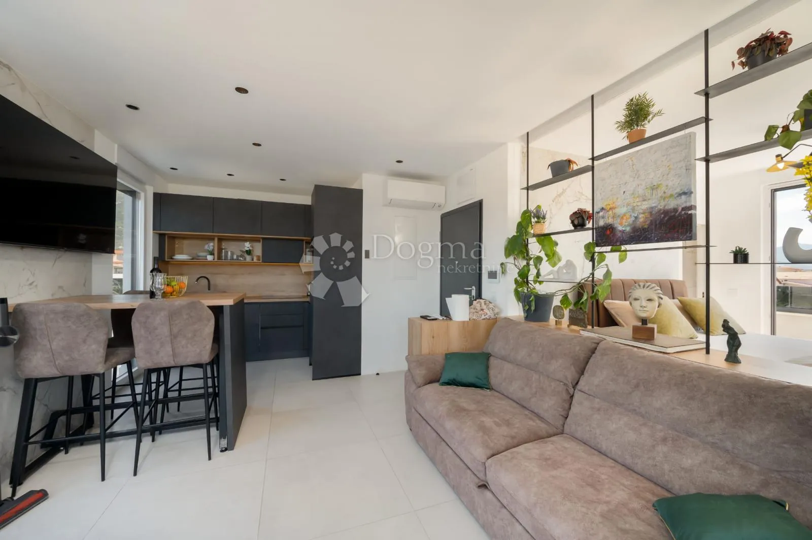 penthouse na prodaju - slika 4