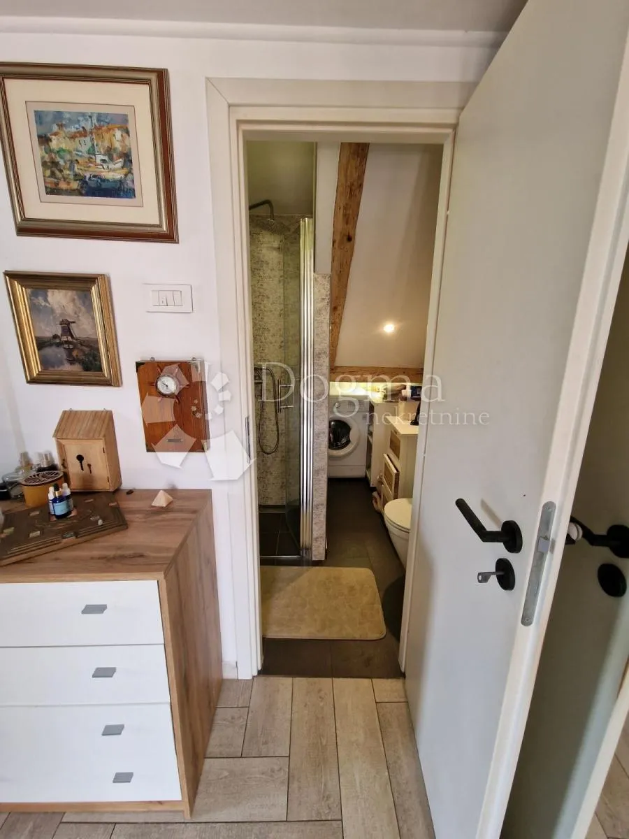 kostrena kuća sa 3 apartmana - slika 30