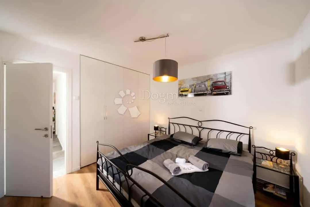 gornja vežica – moderno uređen stan, 2s+db i prekrasni balkon s pogledom na more - slika 11
