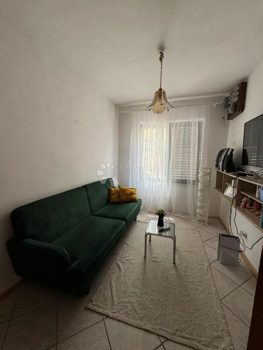 prekrasna kuća u vrsima – samo 30 m od mora! - slika 23