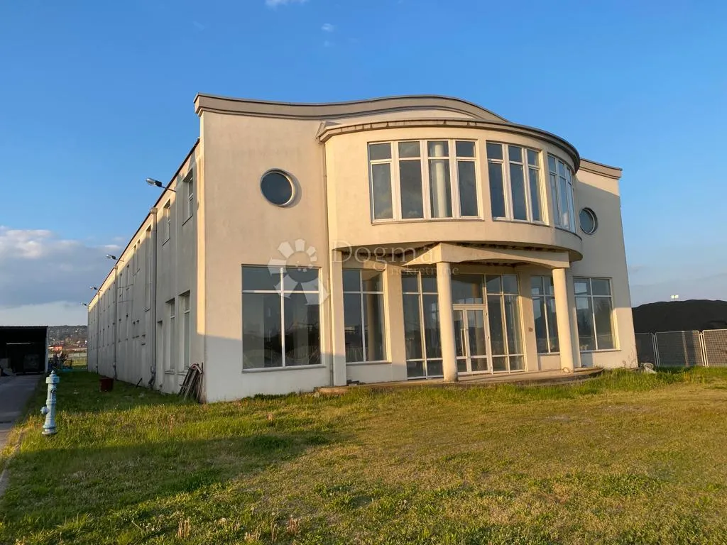 izuzetna investicijska hala 1350 m2u sl.brodu-stabilan najam +solarni profit! - slika 2