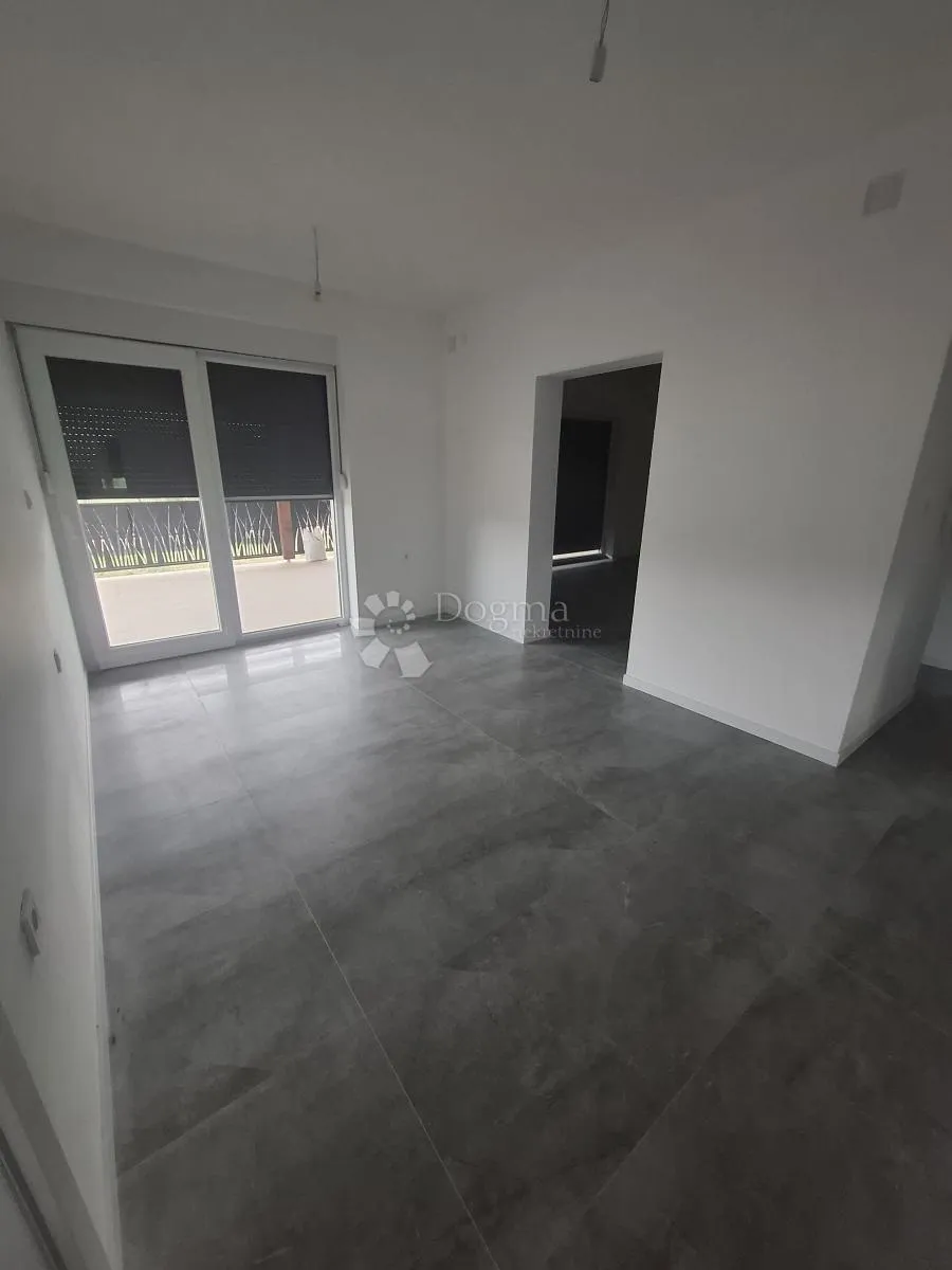 moderna novogradnja u murvici - slika 25
