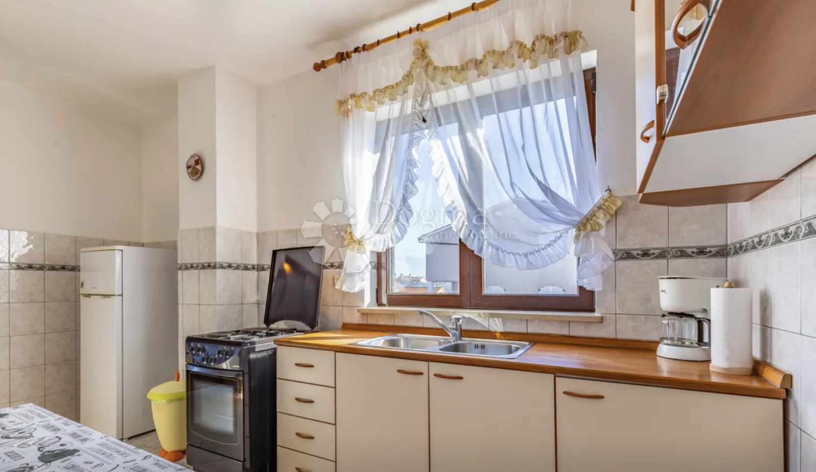 investicijska prilika! apartmanska kuća u neposrednoj blizini mora - slika 18