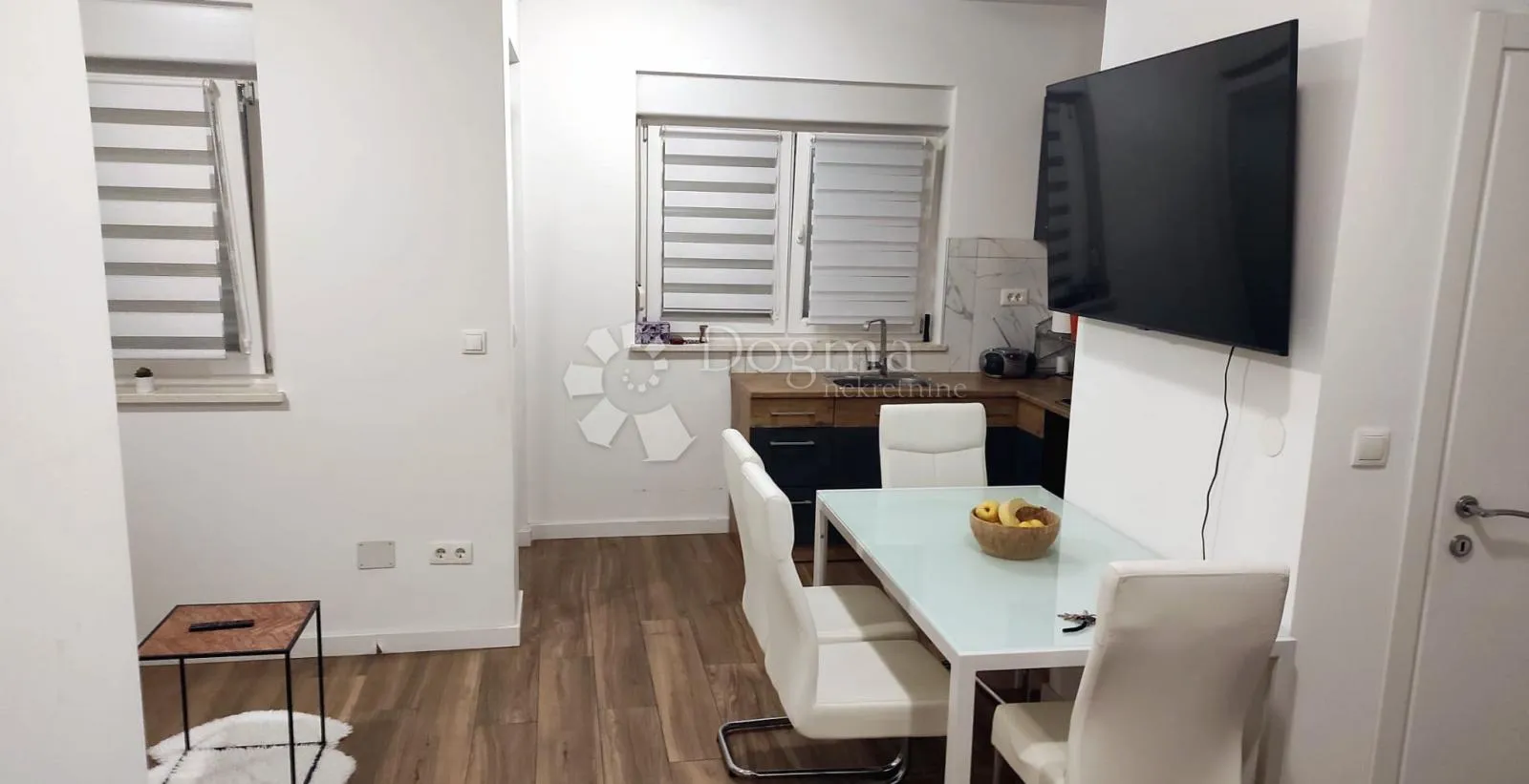 open-space stan 52 m2 s terasom i garažom – kastav - slika 6