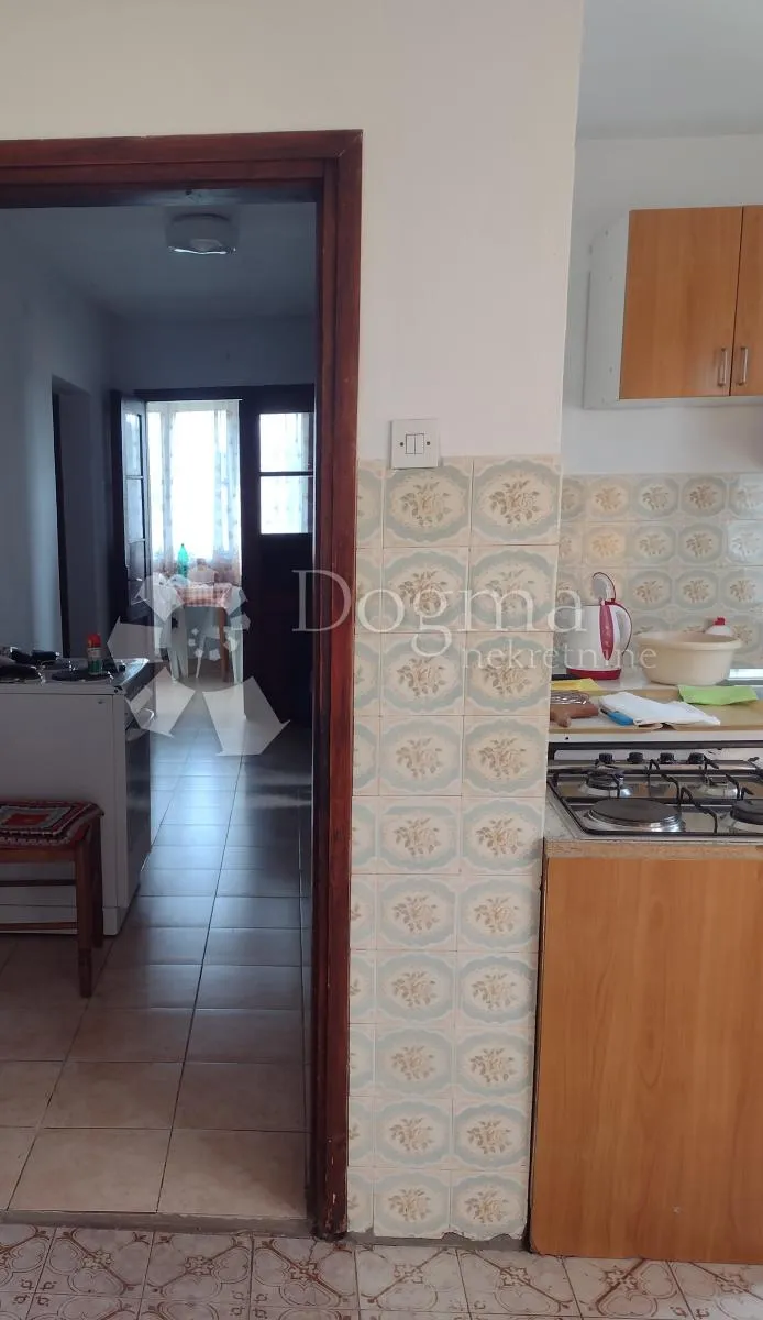 uredno seosko imanje i legalizirana kuća - slika 22