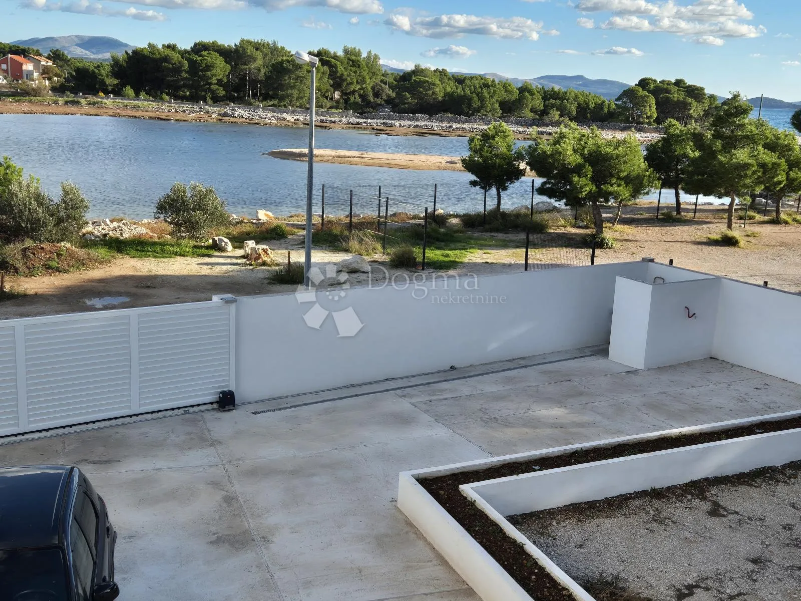 šibenik/zablaće- jedinstveni kompleks uz more: apartmanske kuće s teniskim terenom i bazenima - slika 31