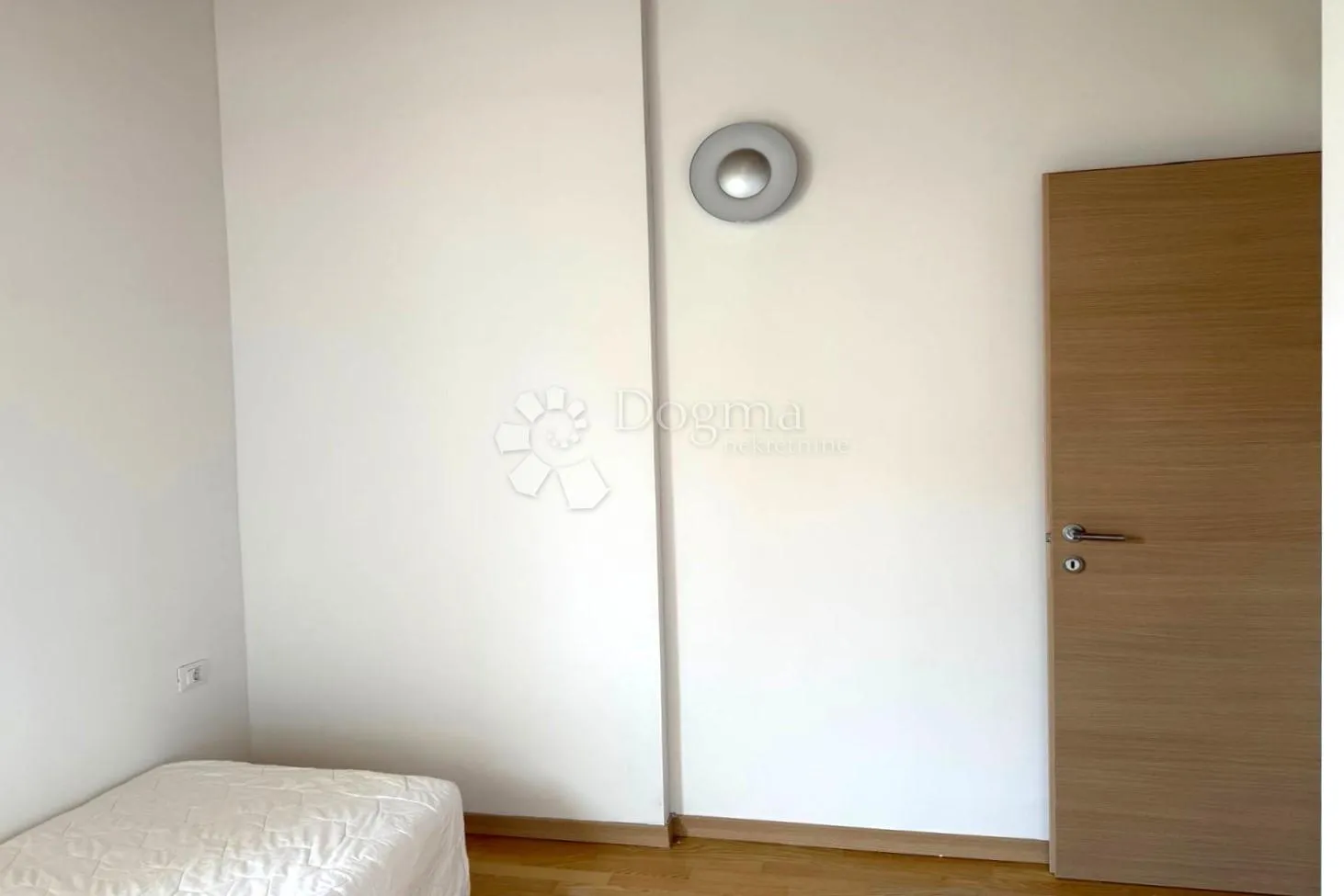 volme – atraktivna nekretnina, vrt, parking, 300 m od mora - slika 31