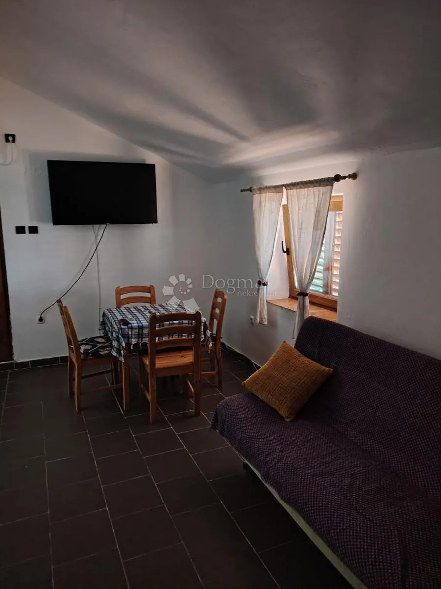 kuća s 2 stana i velikim vrtom 80m od plaže sniženo ! - slika 3
