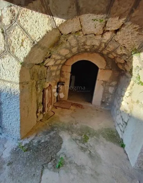 kamena kuća u vinodolskoj dolini - slika 11