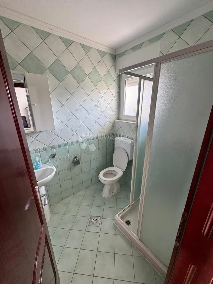 apartman - prvi red do mora - medulin - slika 6