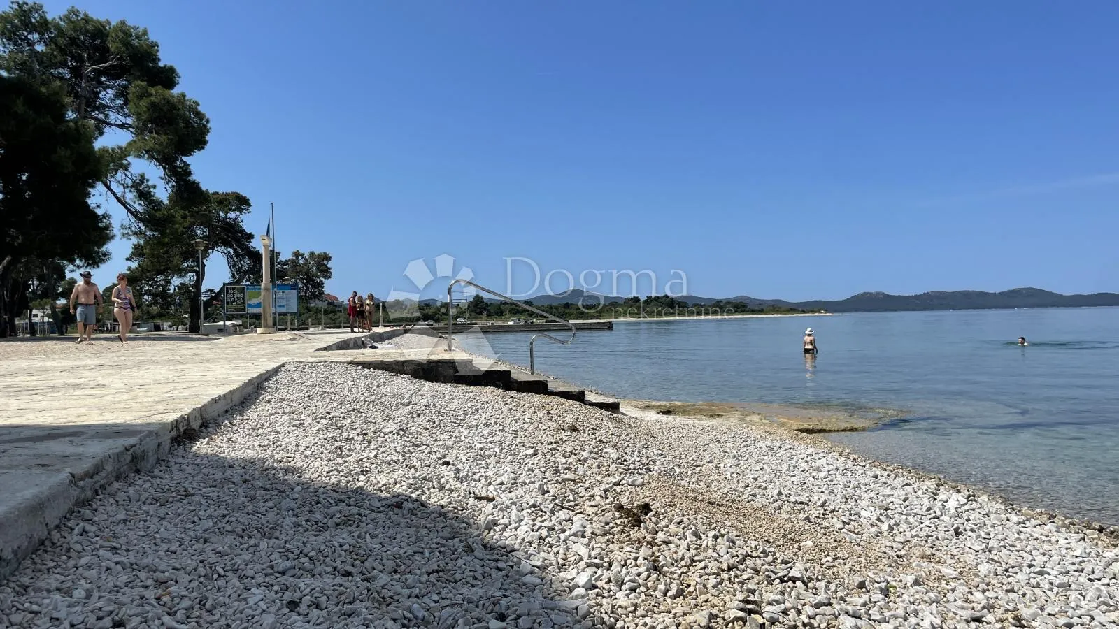 zadar, prodaja elegantne vile 1. red do mora na elitnoj lokaciji - slika 23