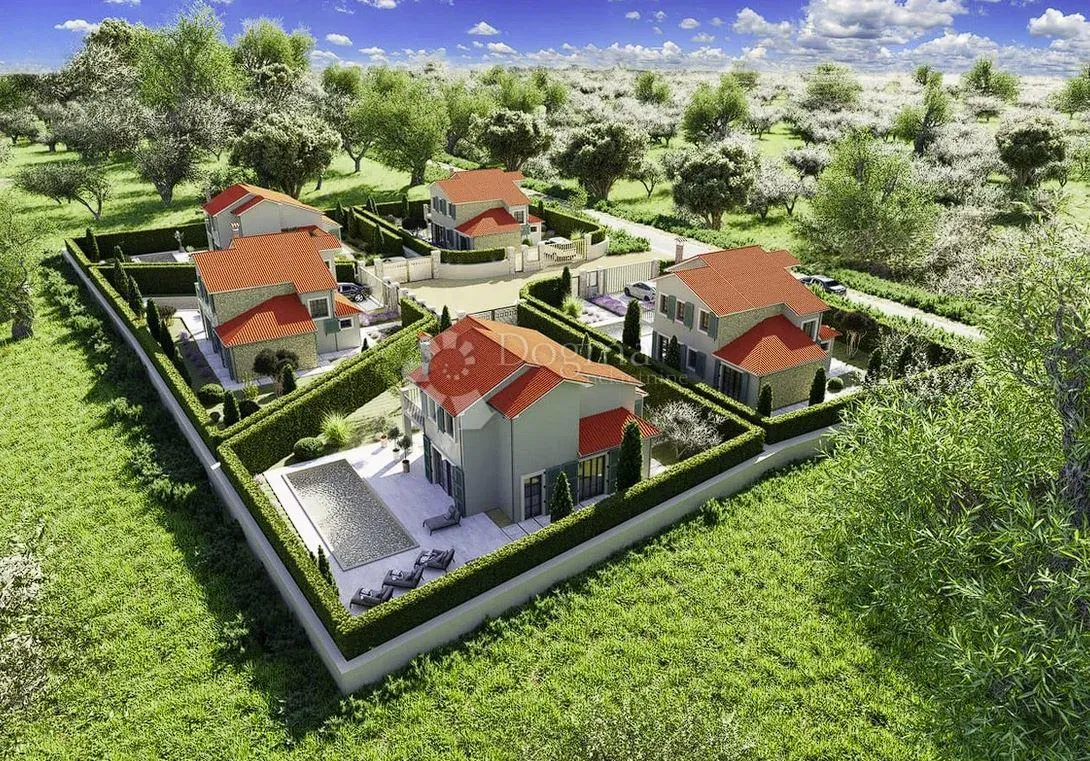 čarobna vila u luksuznom naselju - slika 19