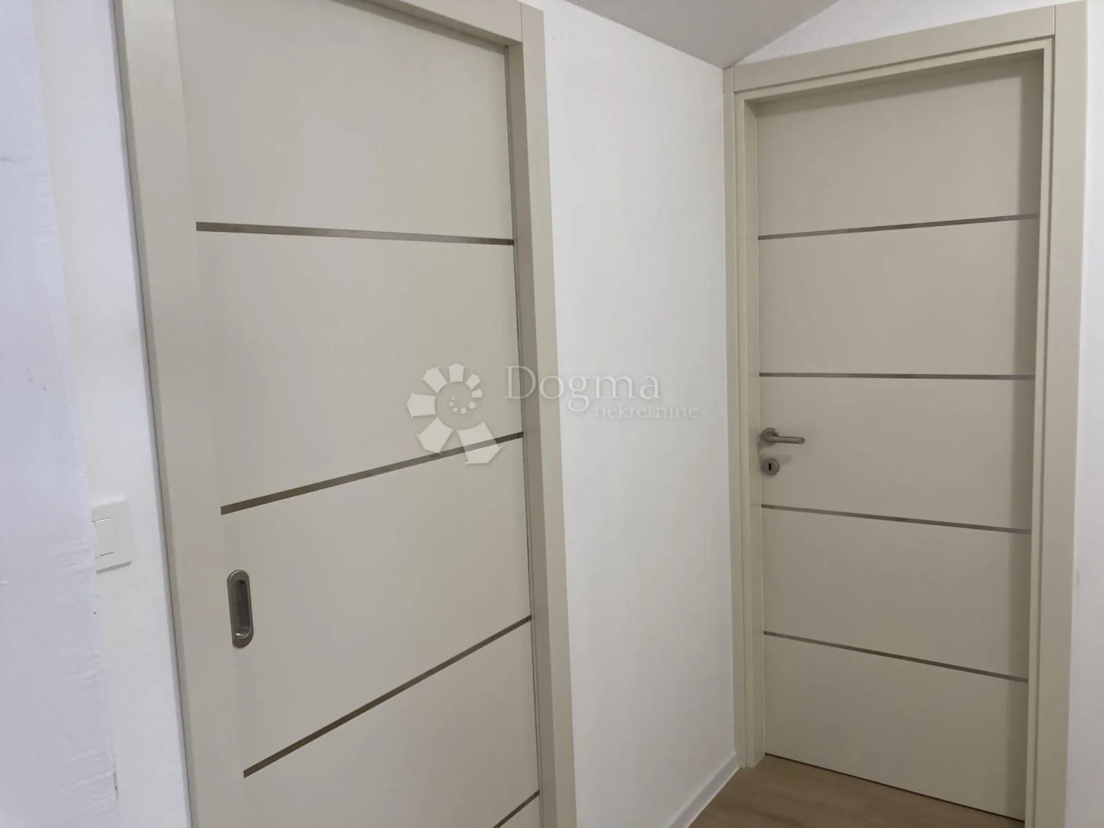 rovinj - moderan stan u mirnom naselju - slika 11