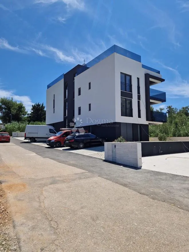 penthaus uz more-privlaka - slika 2