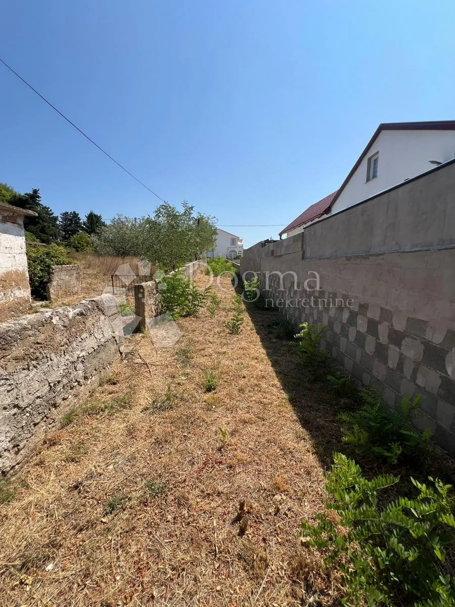vrsi zadar - kuća za renoviranje sa velikim građevinskim zemljištem - slika 27